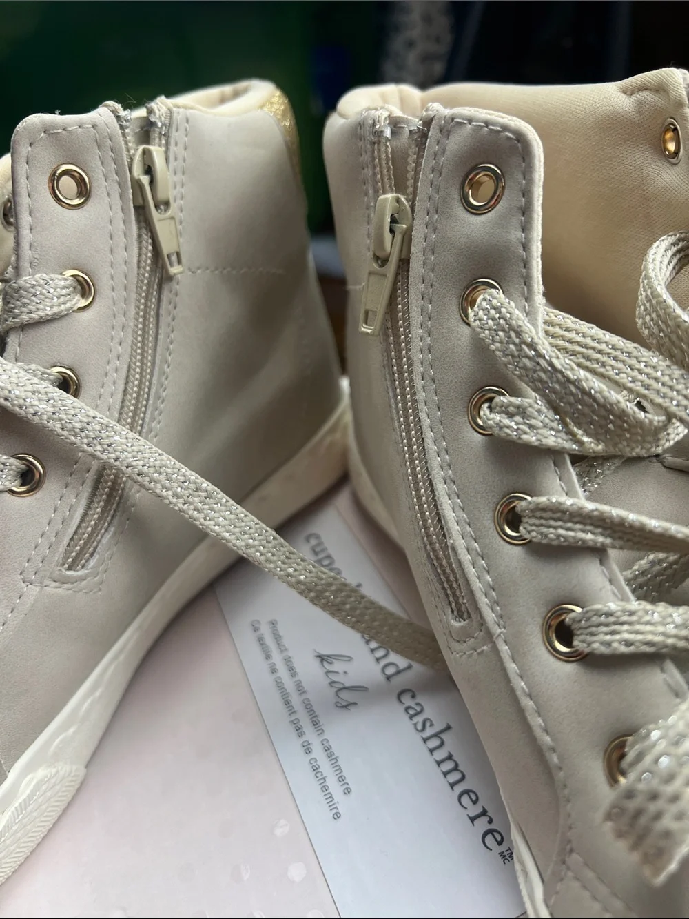 CUPCAKES AND CASHMERE KIDS HIGH TOP SNEAKERS SIZE 3 NWT